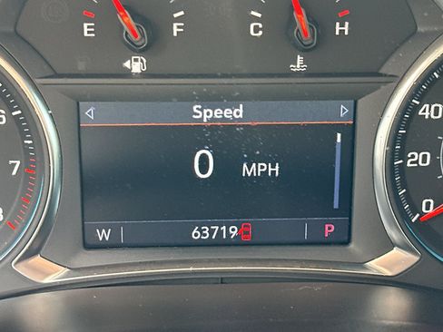 Used 2023 Chevrolet Traverse LT w/ LPO, Cargo Package AWD/4WD image 28