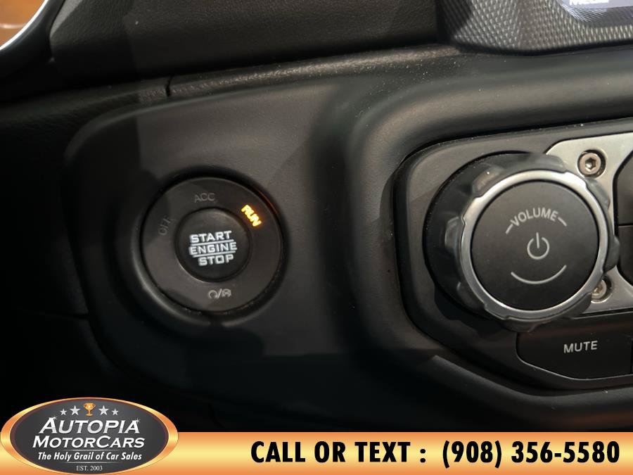 Used 2021 Jeep Wrangler Unlimited Sahara AWD/4WD image 35