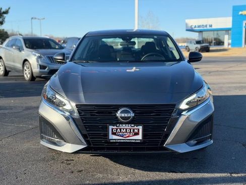 Used 2025 Nissan Altima 2.5 SV image 4