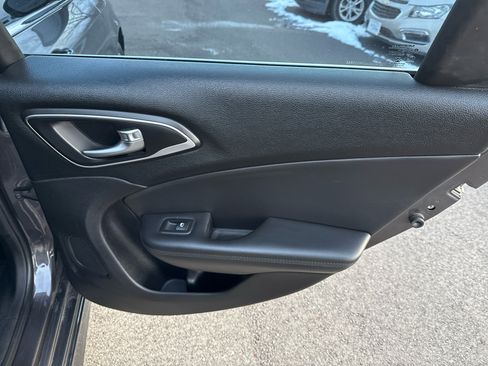 Used 2015 Chrysler 200 C w/ Navigation & Sound Group I image 24