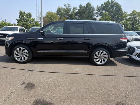 Certified 2024 Lincoln Navigator L Reserve AWD/4WD image 34