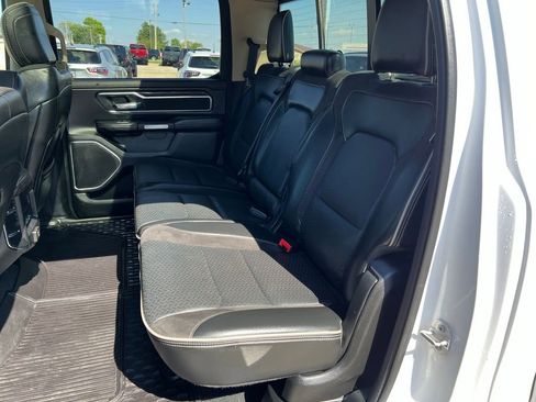 Used 2019 RAM 1500 Laramie AWD/4WD image 29