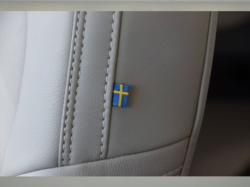 New 2026 Volvo XC40 B5 Ultra w/ Protection Package Premier image 26