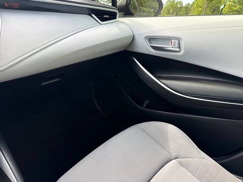 Used 2021 Toyota Corolla SE FWD image 17