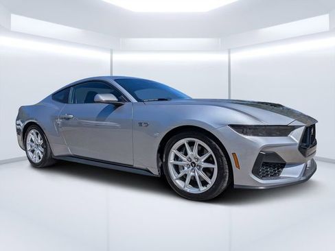 Used 2025 Ford Mustang GT Premium RWD image 1
