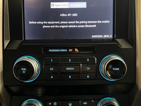 Used 2019 Ford F150 Platinum w/ Equipment Group 701A Luxury AWD/4WD image 14