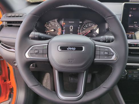 New 2026 Jeep Compass Latitude AWD/4WD image 9