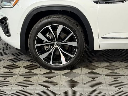 Used 2024 Volkswagen Atlas Cross Sport SEL Premium R-Line AWD/4WD image 12