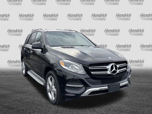 Used 2017 Mercedes-Benz GLE 350 4MATIC image 2
