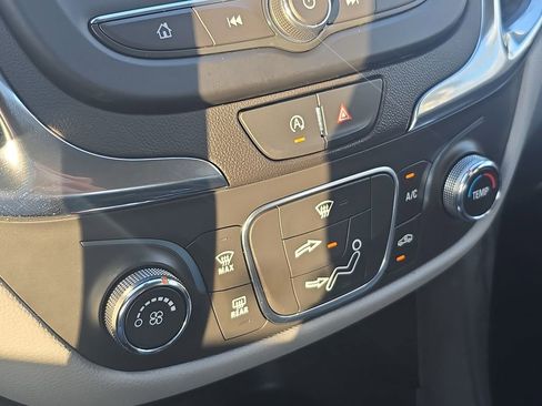 Used 2024 Chevrolet Equinox LS w/ Driver Confidence II Package image 28