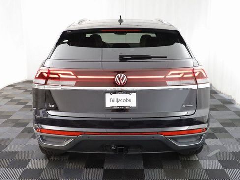 New 2026 Volkswagen Atlas Cross Sport SE image 15