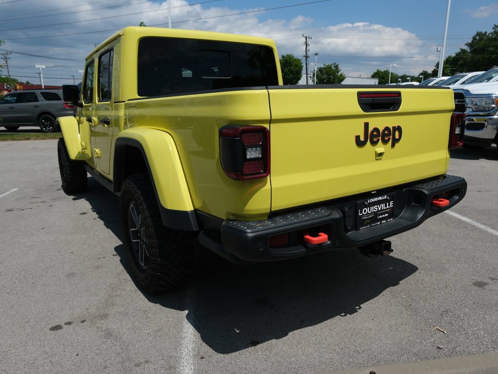 Used 2024 Jeep Gladiator Mojave AWD/4WD image 9