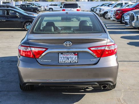 Used 2017 Toyota Camry XSE image 8