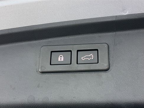 Used 2024 Subaru Outback Limited image 32