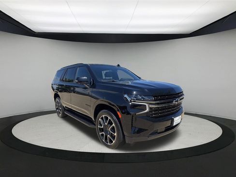Used 2022 Chevrolet Tahoe RST w/ Luxury Package AWD/4WD image 7