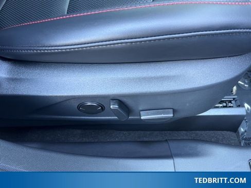 Used 2025 Ford Mustang Mach-E Premium w/ Sport Appearance Package image 22