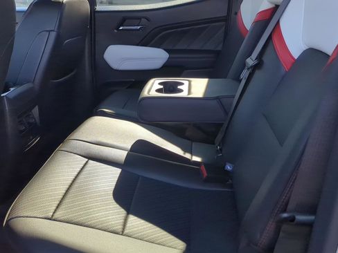 Used 2024 GMC Canyon AT4X image 10