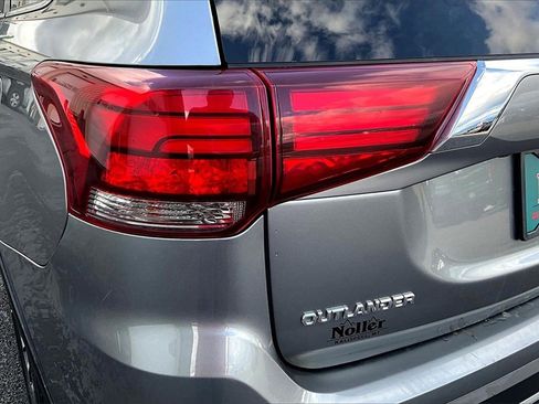 Used 2020 Mitsubishi Outlander SEL image 31