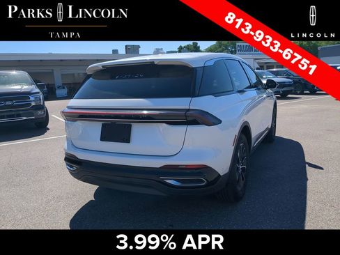 Used 2024 Lincoln Nautilus Premier w/ Equipment Group 102A AWD/4WD image 10