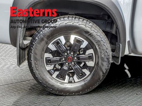 Used 2024 Nissan Frontier PRO-4X w/ Technology Package image 28