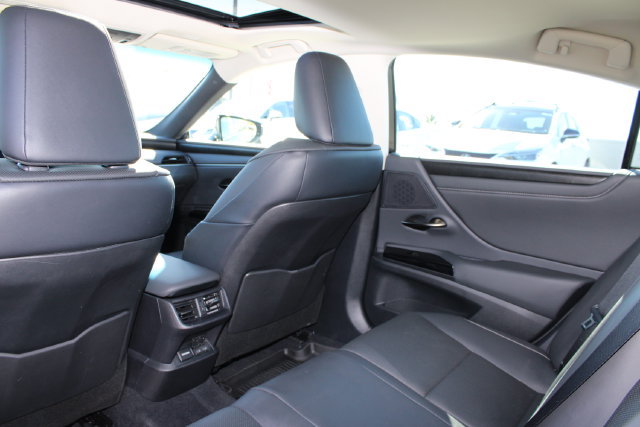 Certified 2025 Lexus ES 300h w/ Premium Package FWD image 9