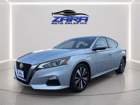 Used 2022 Nissan Altima 2.5 SV FWD image 3