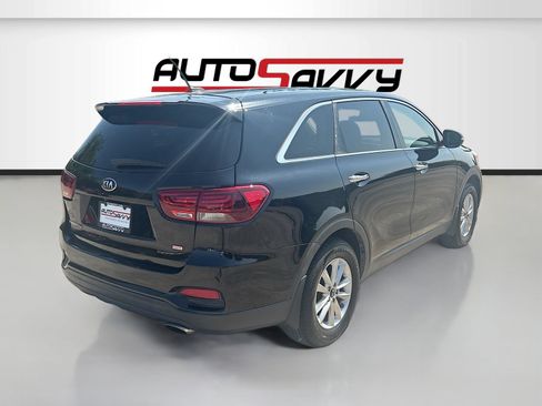Used 2019 Kia Sorento FWD image 7