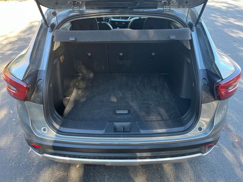 Used 2025 Chevrolet Trax LT image 30