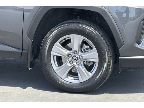 Used 2024 Toyota RAV4 XLE AWD/4WD image 31
