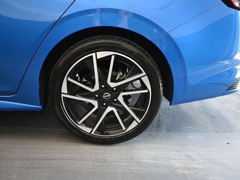 Used 2025 Nissan Sentra SR w/ Trunk Package FWD image 18