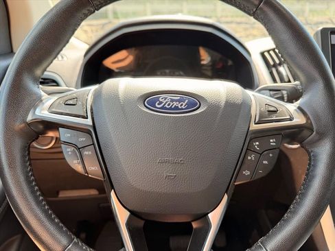 Used 2024 Ford Edge SEL AWD/4WD image 17