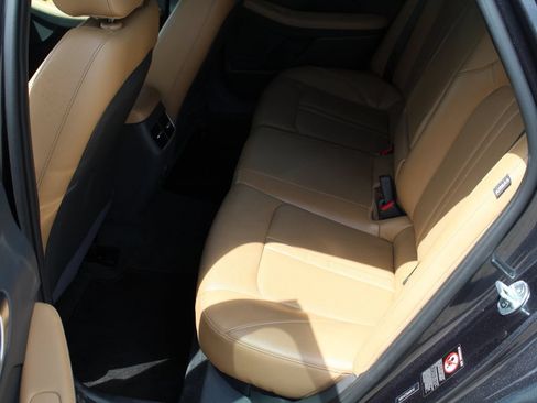Used 2021 Hyundai Sonata Limited w/ Preferred Accessory Package FWD image 10