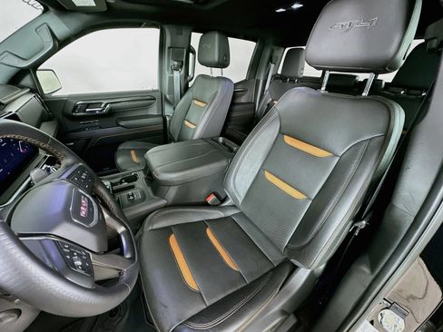 Used 2023 GMC Sierra 1500 AT4 w/ AT4 Premium Package AWD/4WD image 32