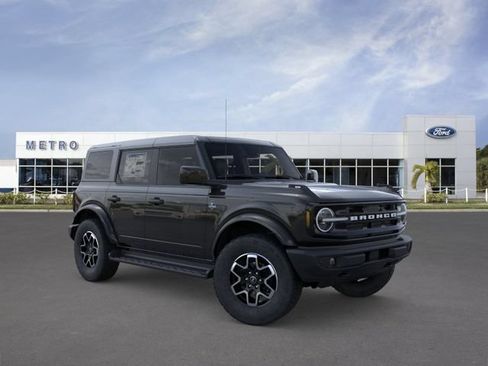 New 2026 Ford Bronco Outer Banks AWD/4WD image 7