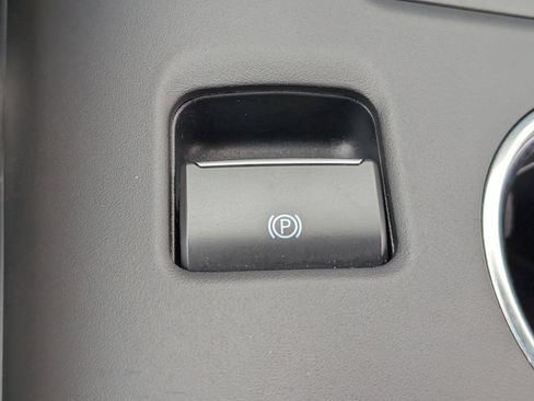 Used 2025 Ford Mustang GT Premium RWD image 18