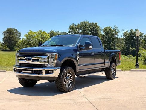 Used 2019 Ford F250 Lariat AWD/4WD image 1