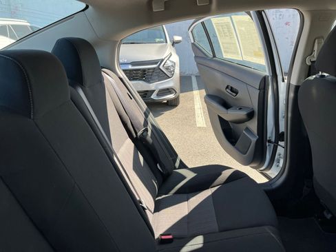 Used 2025 Nissan Sentra SV image 36