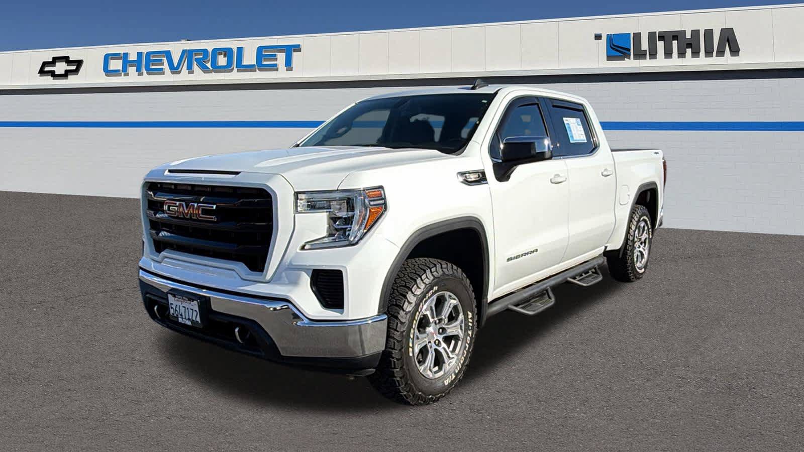 Used 2020 GMC Sierra 1500 SLE w/ SLE Value Package AWD/4WD image 1