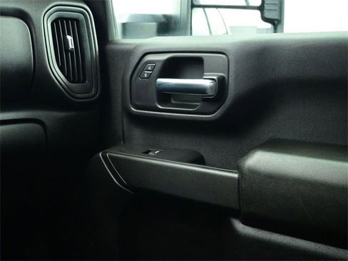 Used 2020 GMC Sierra 2500 4x4 Crew Cab w/ Convenience Package image 14