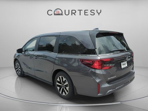 New 2026 Honda Odyssey EX-L image 2