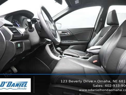 Used 2016 Honda Accord Sport image 25