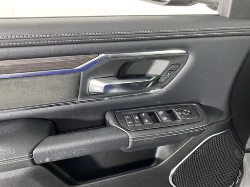 New 2026 RAM 1500 Laramie AWD/4WD image 15