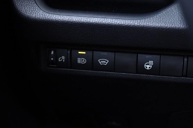 Used 2025 Toyota RAV4 XLE w/ Weather Package AWD/4WD image 21
