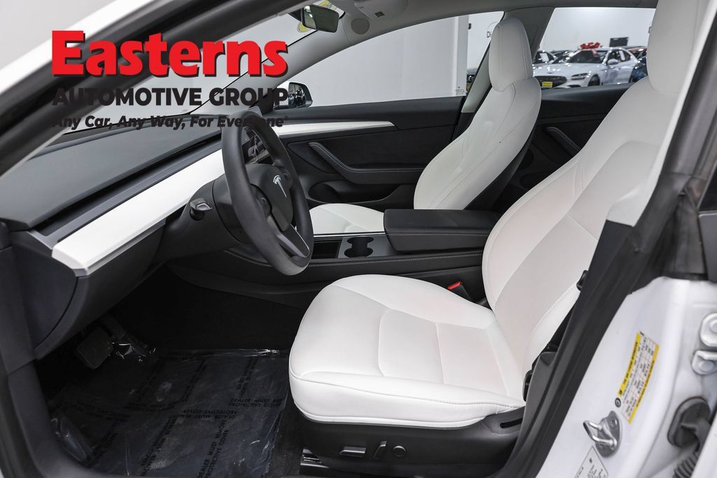 Used 2023 Tesla Model 3 Standard Range RWD image 16