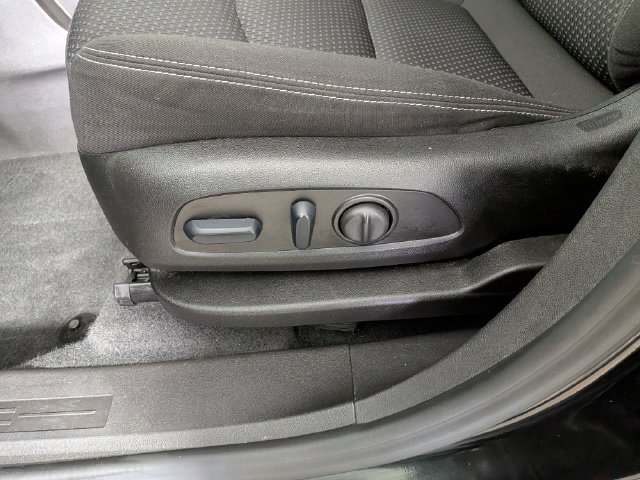 Used 2024 GMC Terrain SLE w/ Driver Convenience Package AWD/4WD image 15