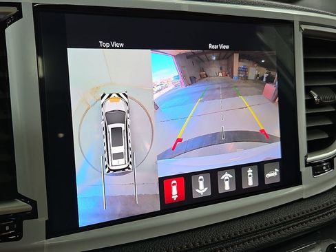 New 2026 Chrysler Pacifica Pinnacle image 23