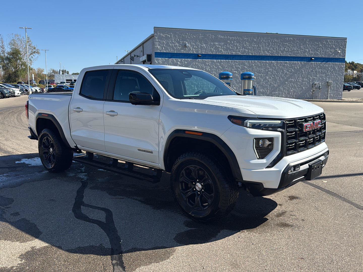 Used 2023 GMC Canyon Elevation w/ Elevation Premium Package AWD/4WD image 10