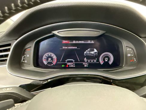 Used 2019 Audi Q8 Premium w/ Convenience Package AWD/4WD image 33