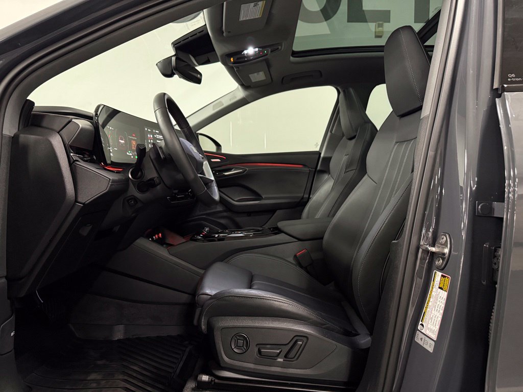 Used 2025 Audi Q6 e-tron Premium Plus w/ Premium Plus AWD/4WD image 9