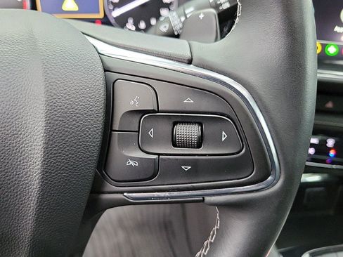 Used 2023 Buick Envision Essence w/ Sport Touring Package image 22